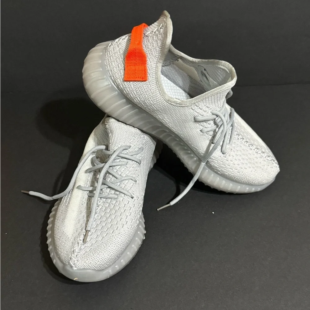 Unbranded Knit Fabric Men’s Sneakers / Light Gray w/ Orange Accent
